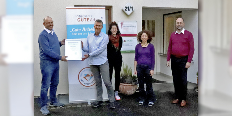 Eningen. Physiotherapie van Rossenberg jetzt zertifizierter Top Arbeitgeber der Initiative für Gute Arbeit