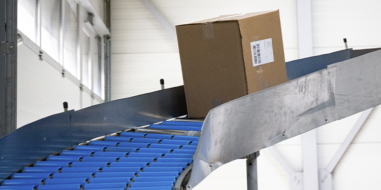 Strategie. Herausforderung Logistik und Kundenservice im Online Handel- Ein Blick hinter die Kulissen