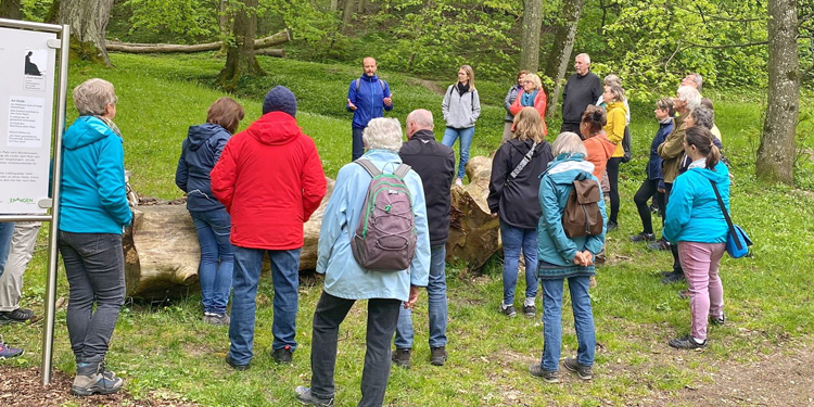 Eningen. 04. Mai 2025 Einladung zur nächsten Sinnes-Wanderung „Pfad der Achtsamkeit“